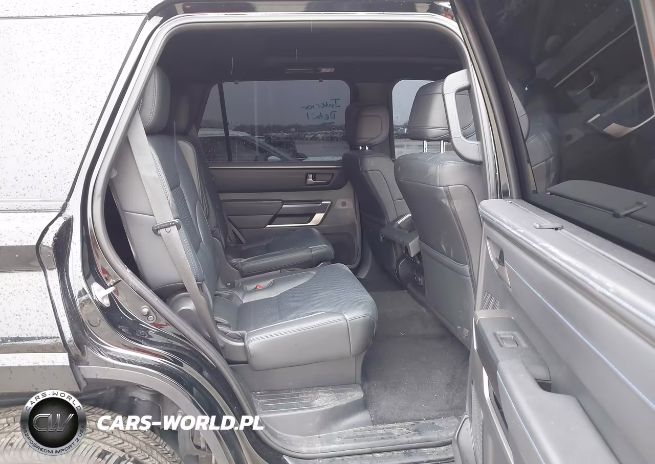 2026 Toyota Sequoia Platinum VIN:7SVAAABA3TX077444 - 8