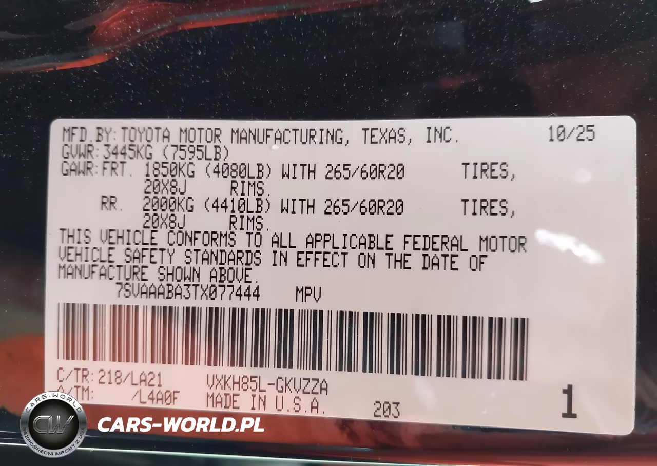 2026 Toyota Sequoia Platinum VIN:7SVAAABA3TX077444 - 9