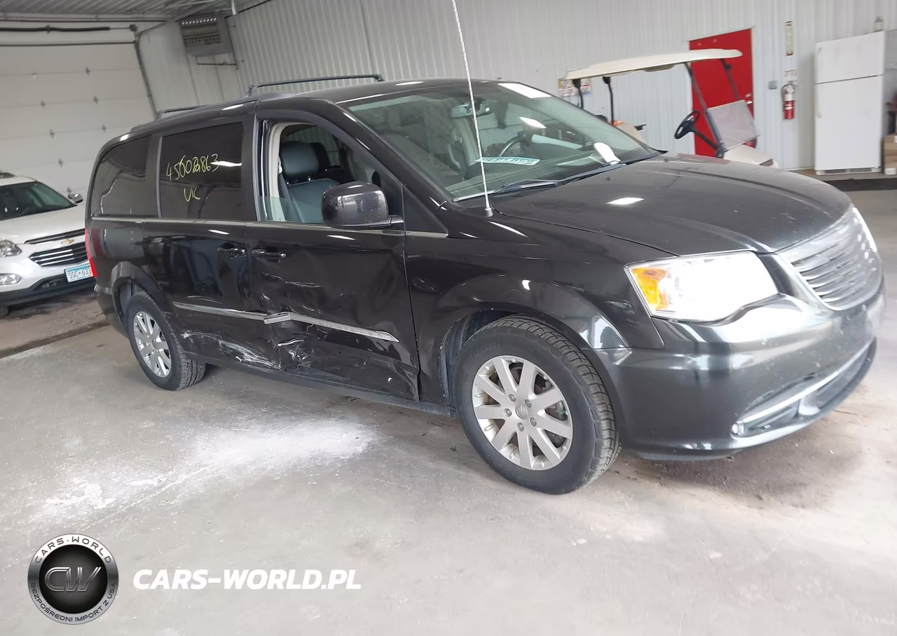 2016 Chrysler Town & Country Touring – zdjęcie 1 z 16