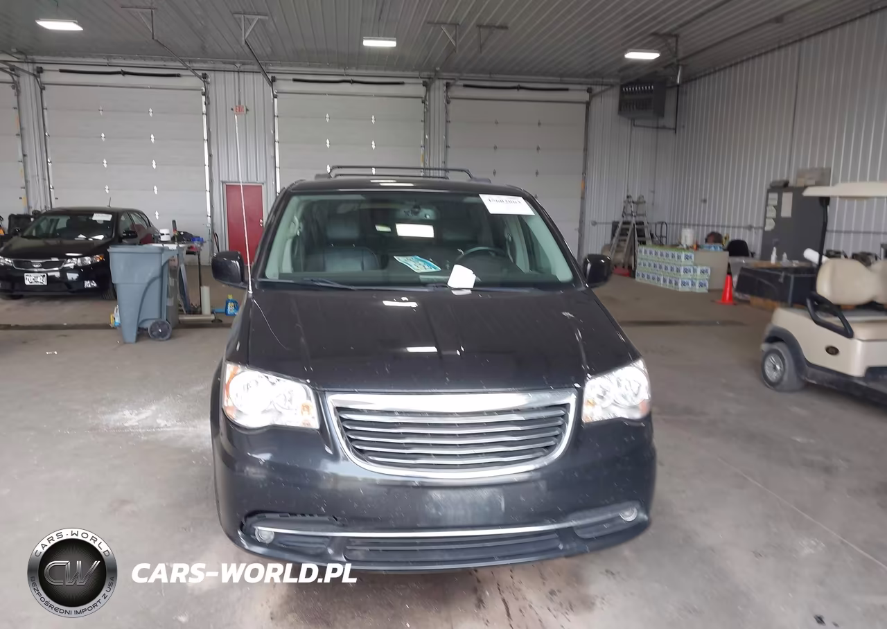 2016 Chrysler Town & Country Touring VIN:2C4RC1BG4GR147890 - 12