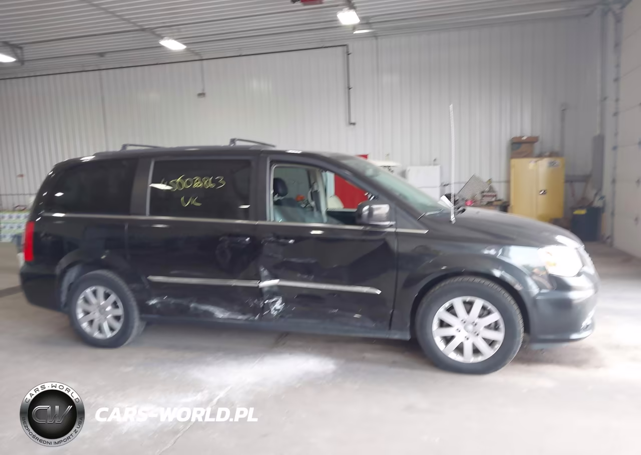 2016 Chrysler Town & Country Touring VIN:2C4RC1BG4GR147890 - 13