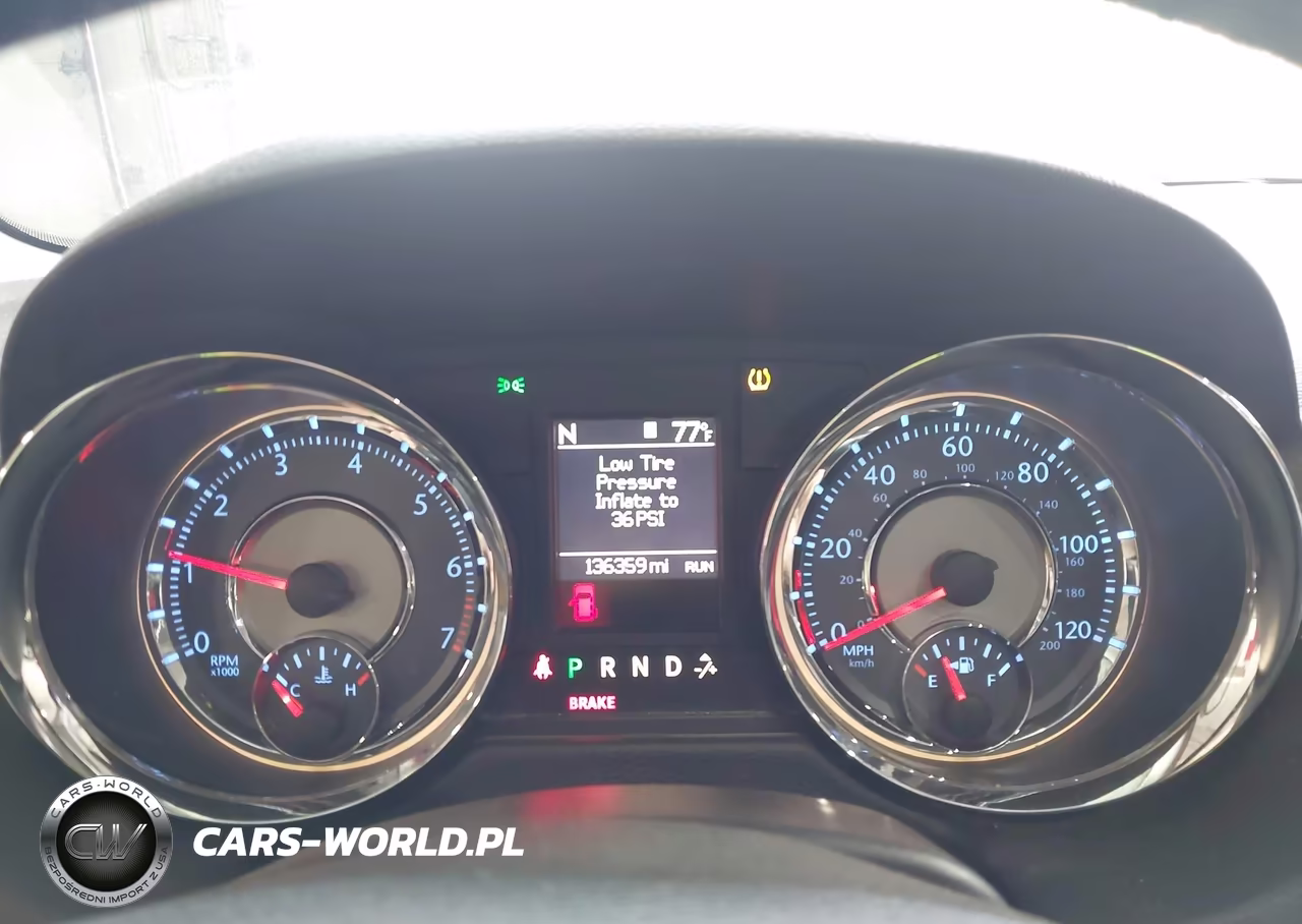 2016 Chrysler Town & Country Touring VIN:2C4RC1BG4GR147890 - 7