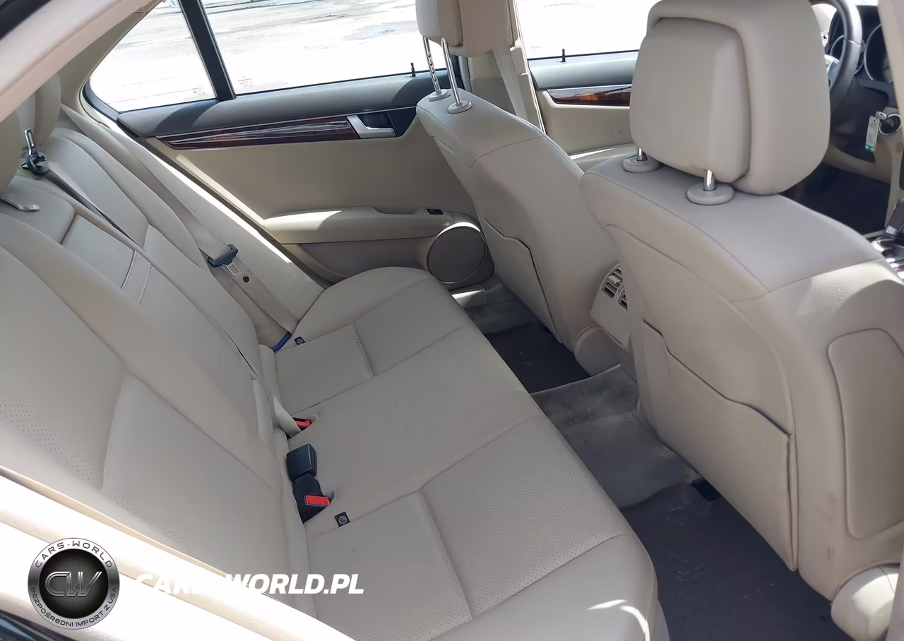 2012 Mercedes-Benz C 250 Luxury VIN:WDDGF4HB3CR223505 - 8