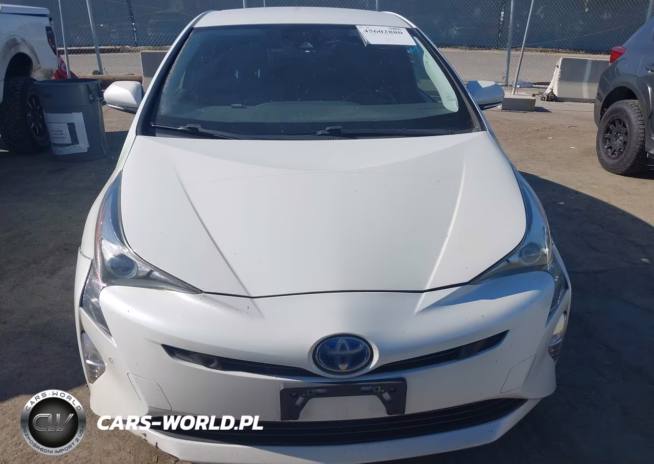 2016 Toyota Prius Four Touring VIN:JTDKARFU0G3007463 - 12