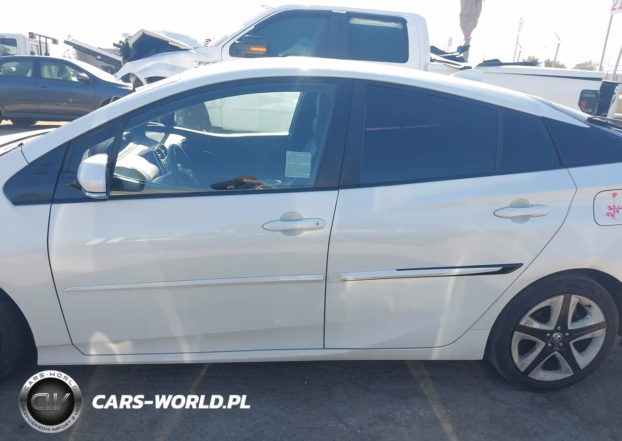 2016 Toyota Prius Four Touring VIN:JTDKARFU0G3007463 - 14