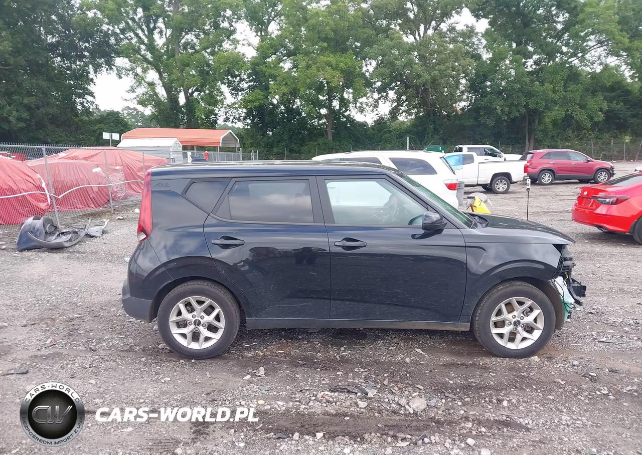2022 Kia Soul S VIN:KNDJ23AU7N7801234 - 14