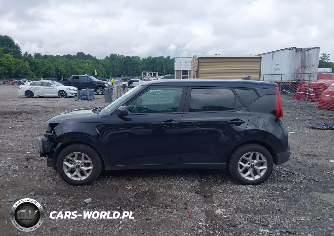 2022 Kia Soul S VIN:KNDJ23AU7N7801234 - 15