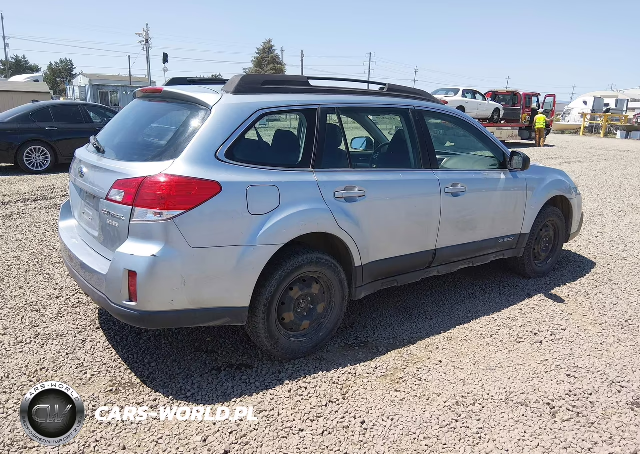 2013 Subaru Outback 2.5I VIN:4S4BRBAC0D3301693 - 4