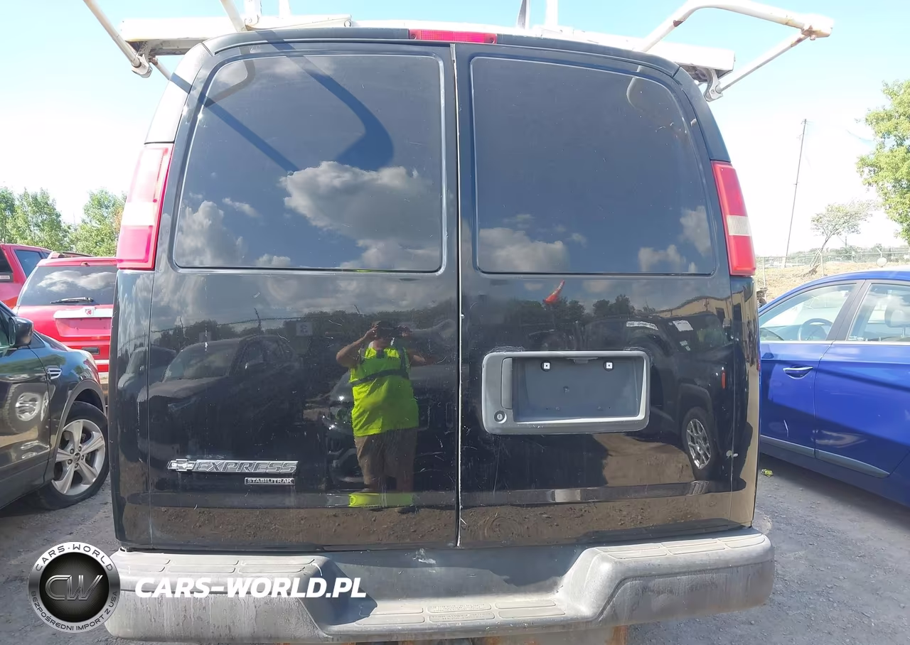 2014 Chevrolet Express 3500 Work Van VIN:1GCZGTCA3E1206679 - 16