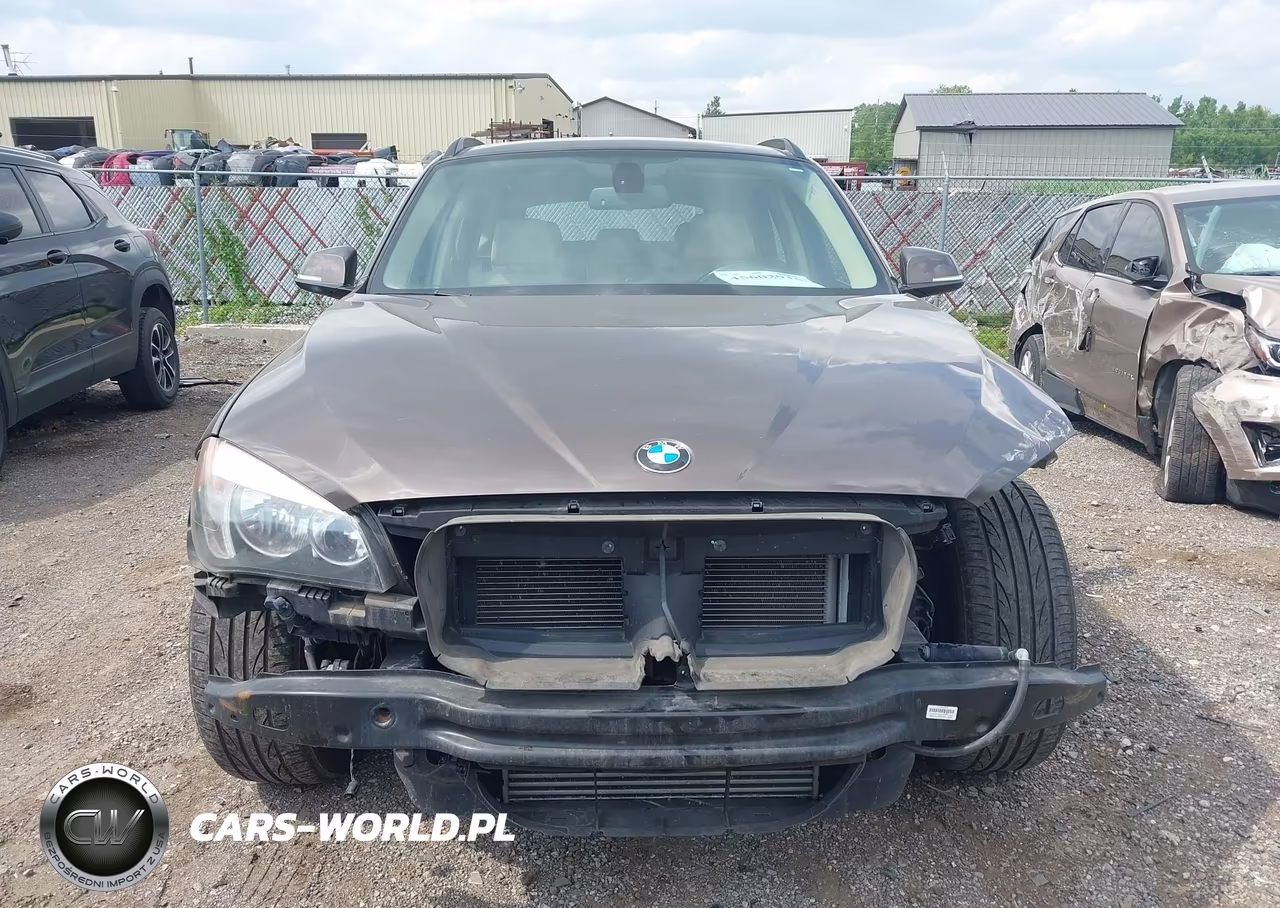 2013 BMW X1 xDrive28I VIN:WBAVL1C52DVR83084 - 12