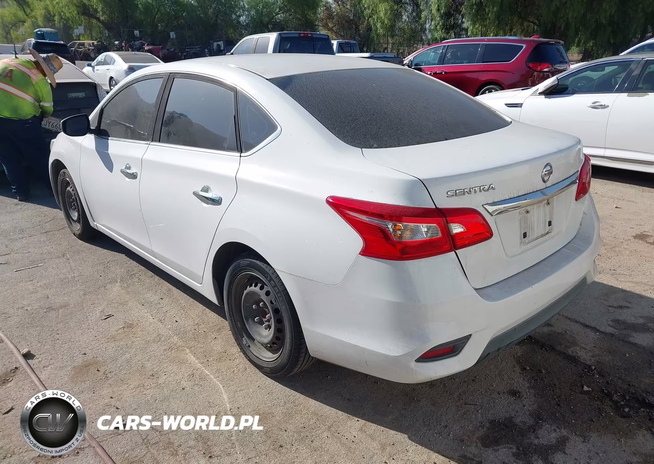 2016 Nissan Sentra S VIN:3N1AB7AP9GY318849 - 3