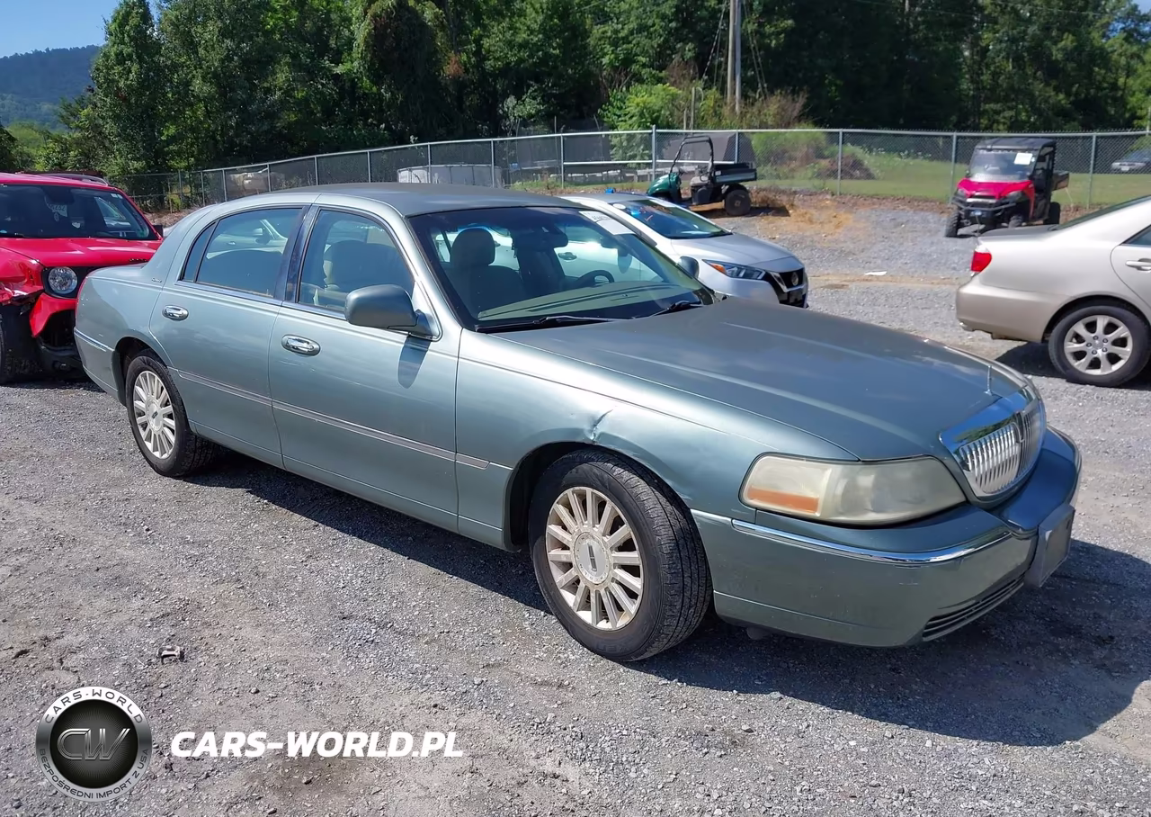2004 Lincoln Town Car Signature VIN:1LNHM81W84Y606805 - 6