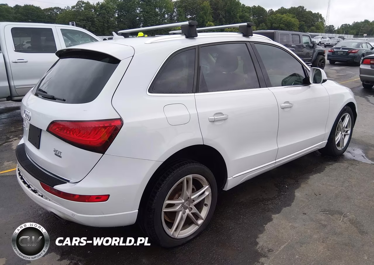 2015 Audi Q5 2.0T Premium VIN:WA1LFAFP9FA146612 - 4