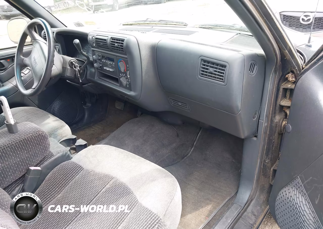 1997 GMC Jimmy Sls VIN:1GKDT13W6V2502283 - 5
