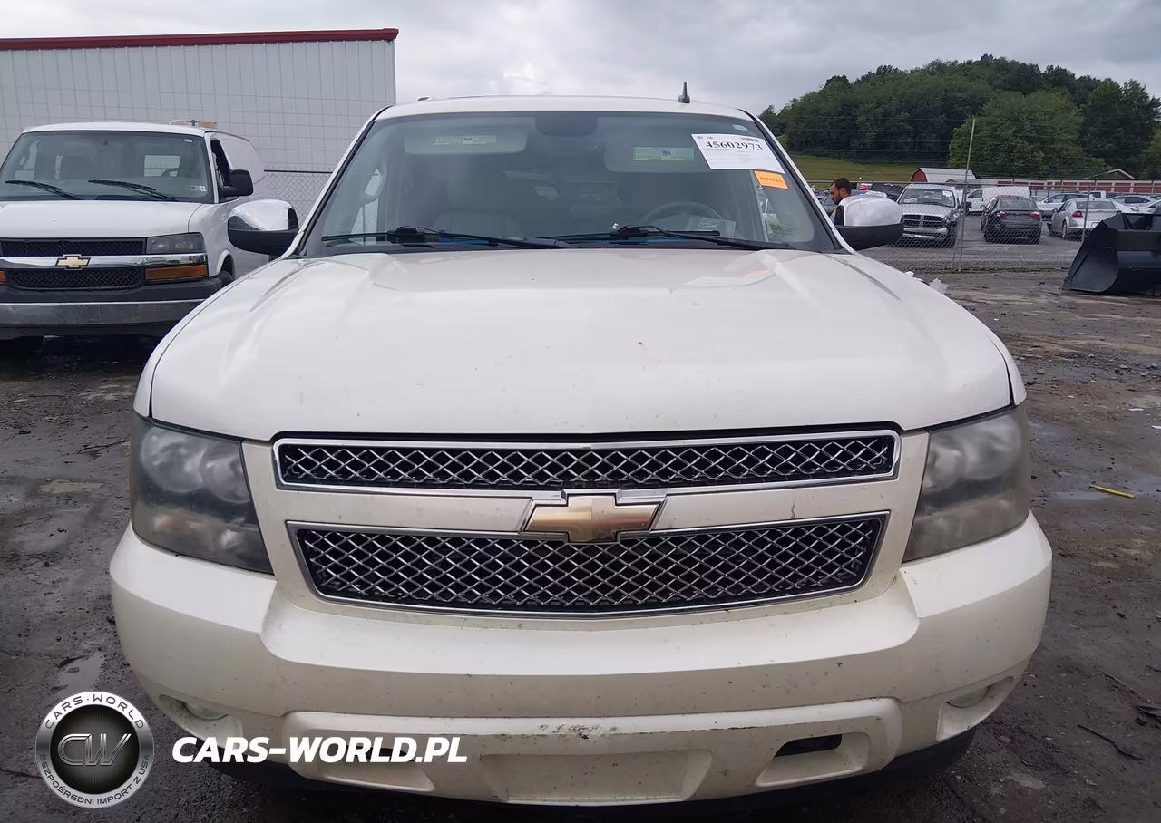 2010 Chevrolet Suburban 1500 Ltz VIN:1GNUKKE33AR183179 - 11