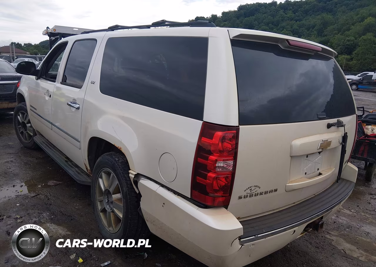 2010 Chevrolet Suburban 1500 Ltz VIN:1GNUKKE33AR183179 - 3