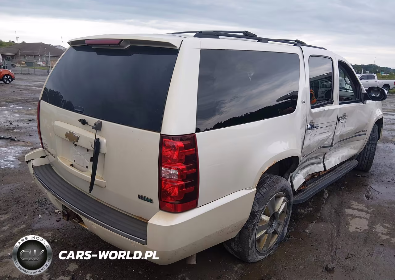 2010 Chevrolet Suburban 1500 Ltz VIN:1GNUKKE33AR183179 - 4