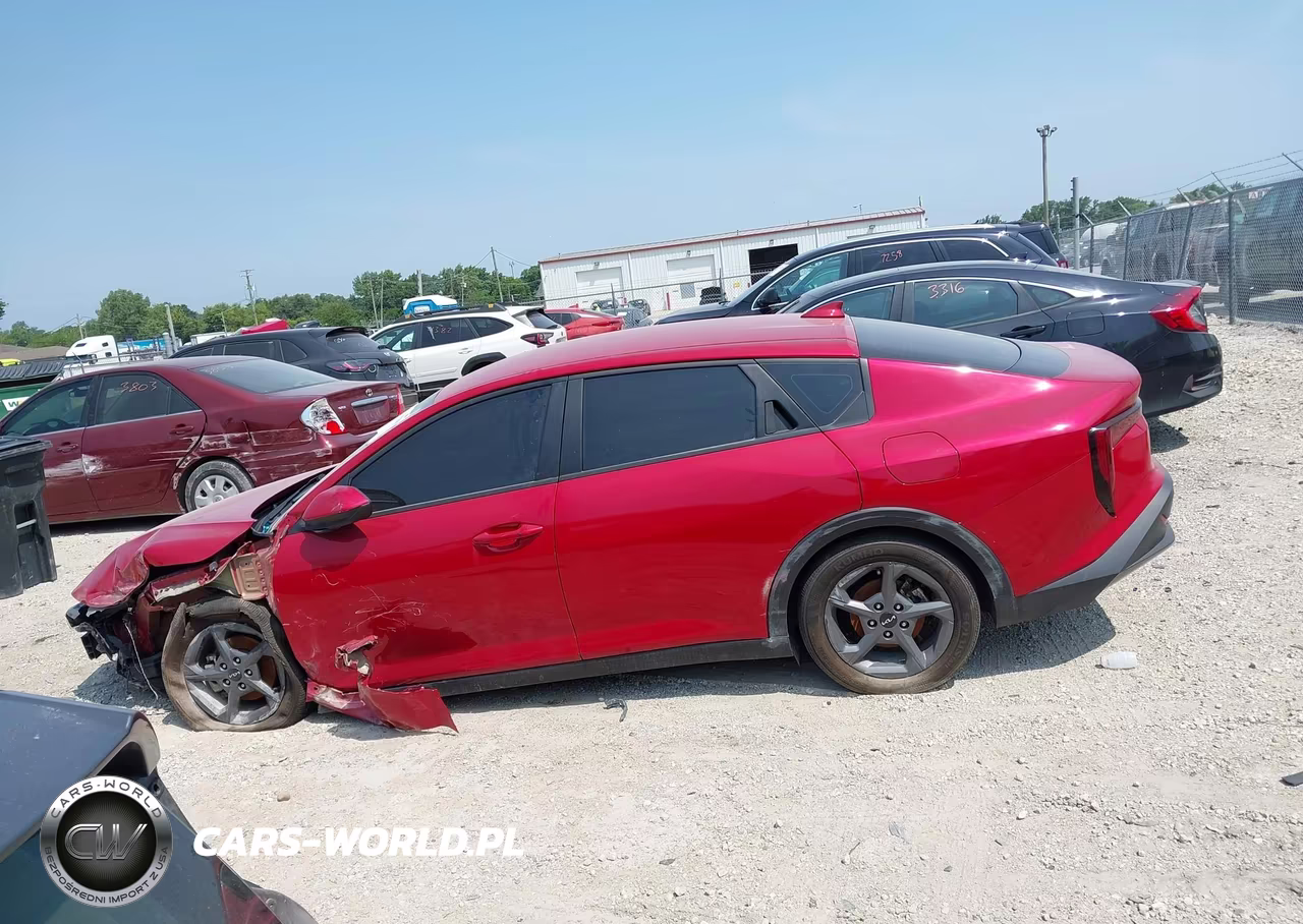2025 Kia K4 Lxs VIN:3KPFT4DE4SE018106 - 14