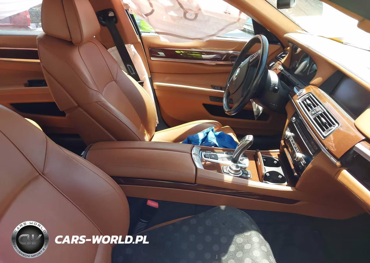 2011 BMW 750Li VIN:WBAKB8C57BCY64714 - 5