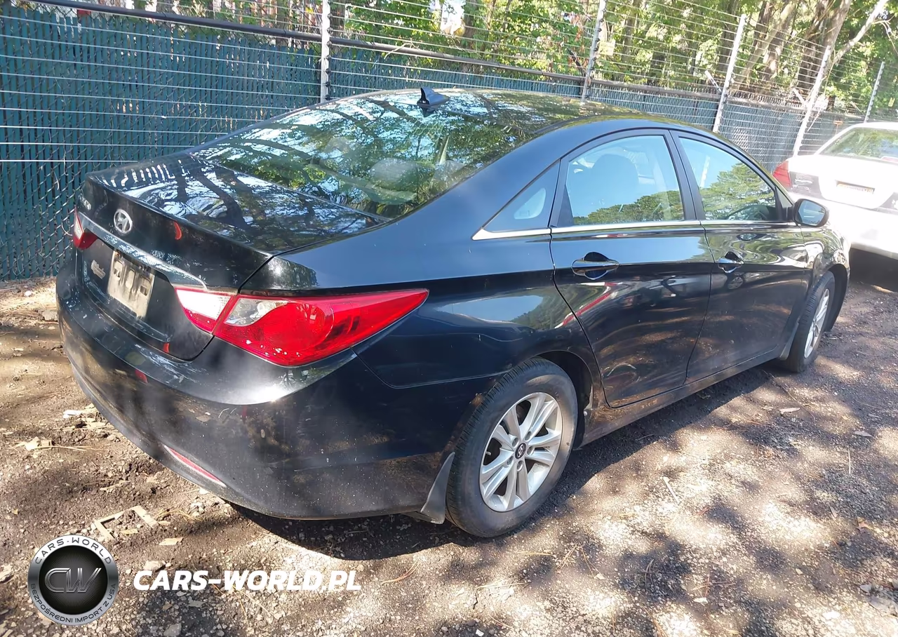 2012 Hyundai Sonata Gls VIN:5NPEB4AC7CH342455 - 4