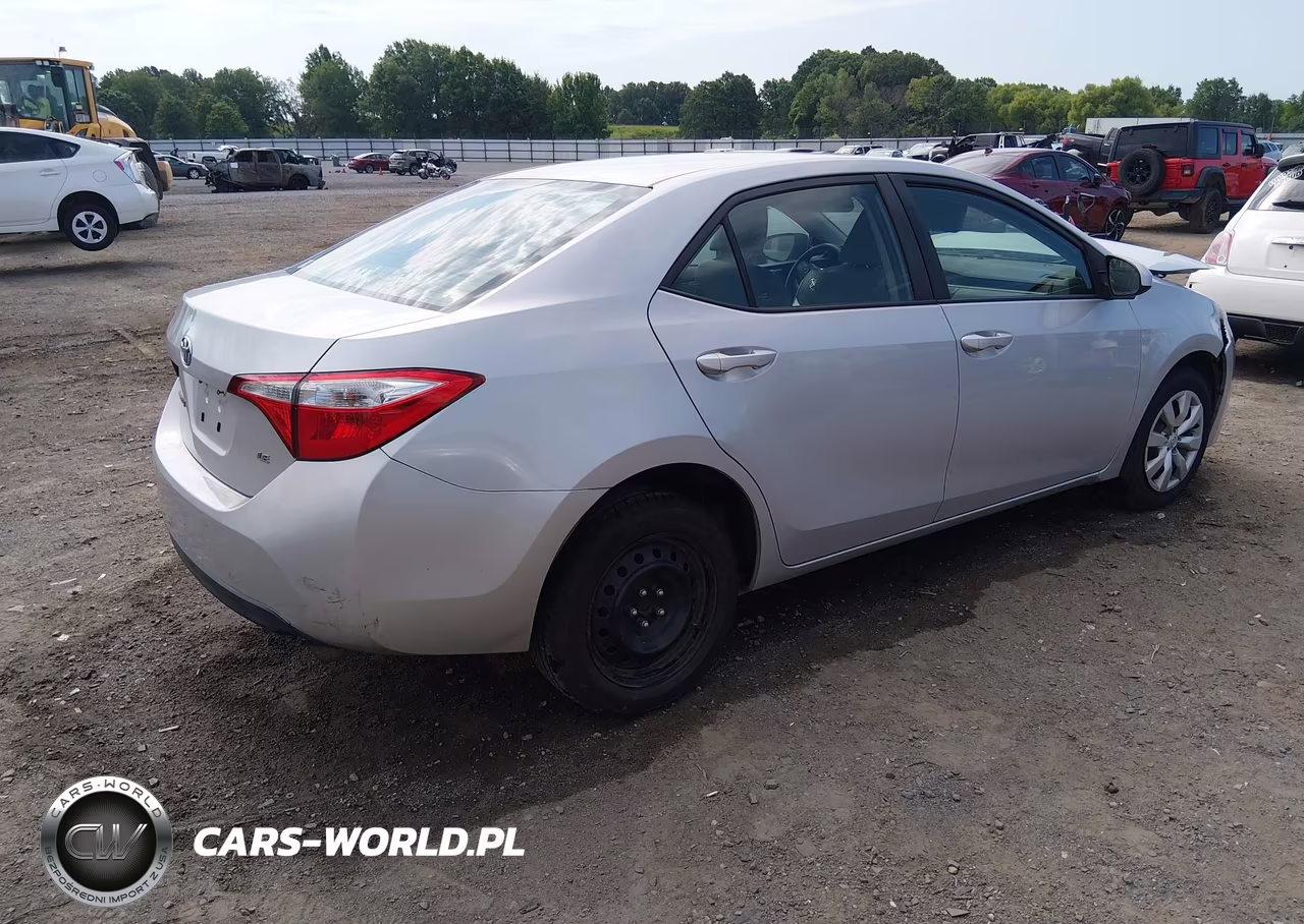 2014 Toyota Corolla Le VIN:5YFBURHE6EP077261 - 4