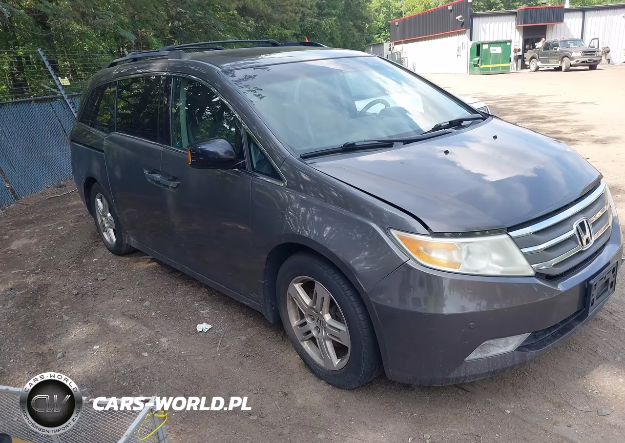 2011 Honda Odyssey Touring-Touring Elite