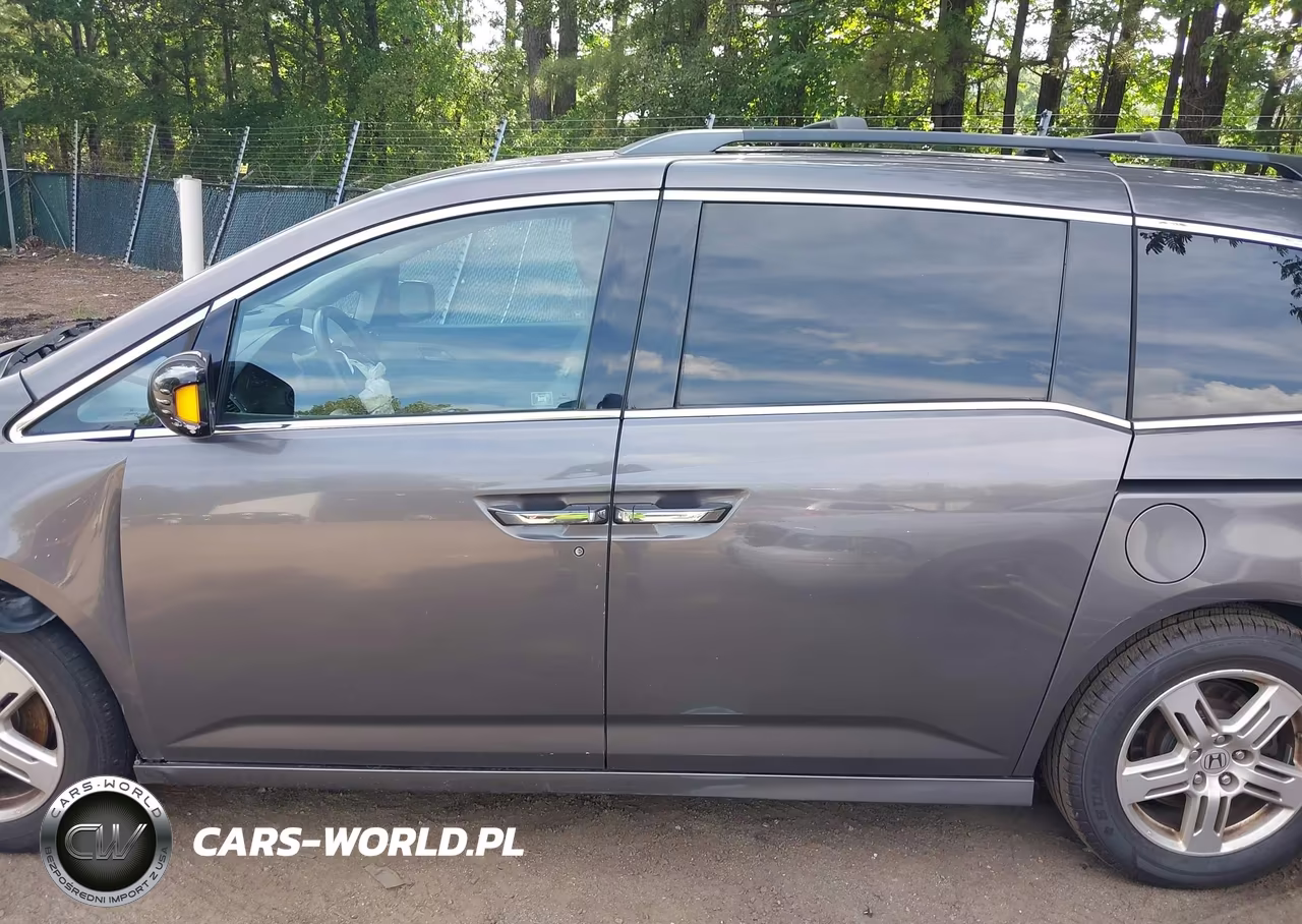 2011 Honda Odyssey Touring-Touring Elite VIN:5FNRL5H98BB008821 - 14