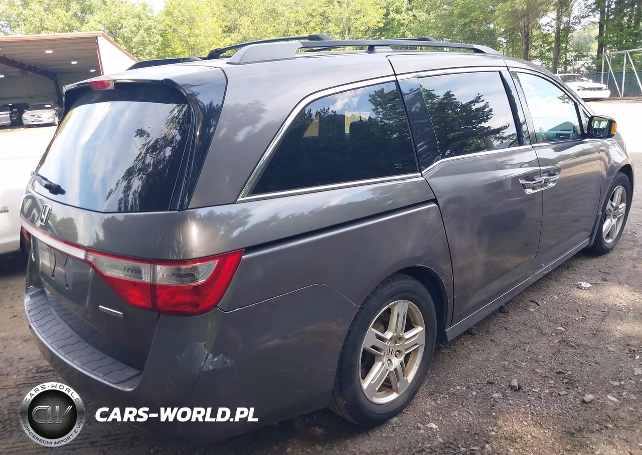 2011 Honda Odyssey Touring-Touring Elite VIN:5FNRL5H98BB008821 - 4