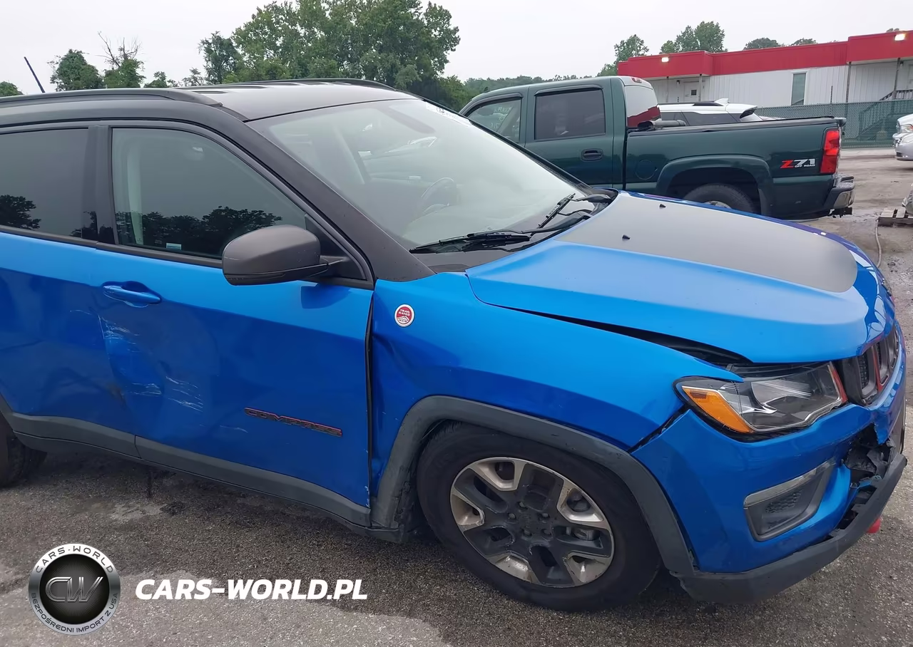 2018 Jeep Compass Trailhawk 4X4 VIN:3C4NJDDB1JT212688 - 17