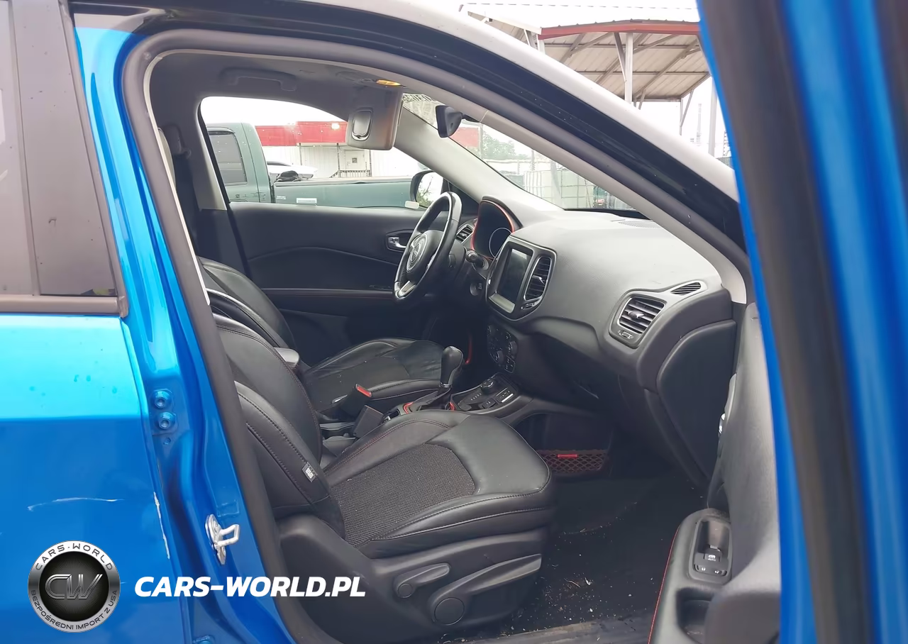 2018 Jeep Compass Trailhawk 4X4 VIN:3C4NJDDB1JT212688 - 5