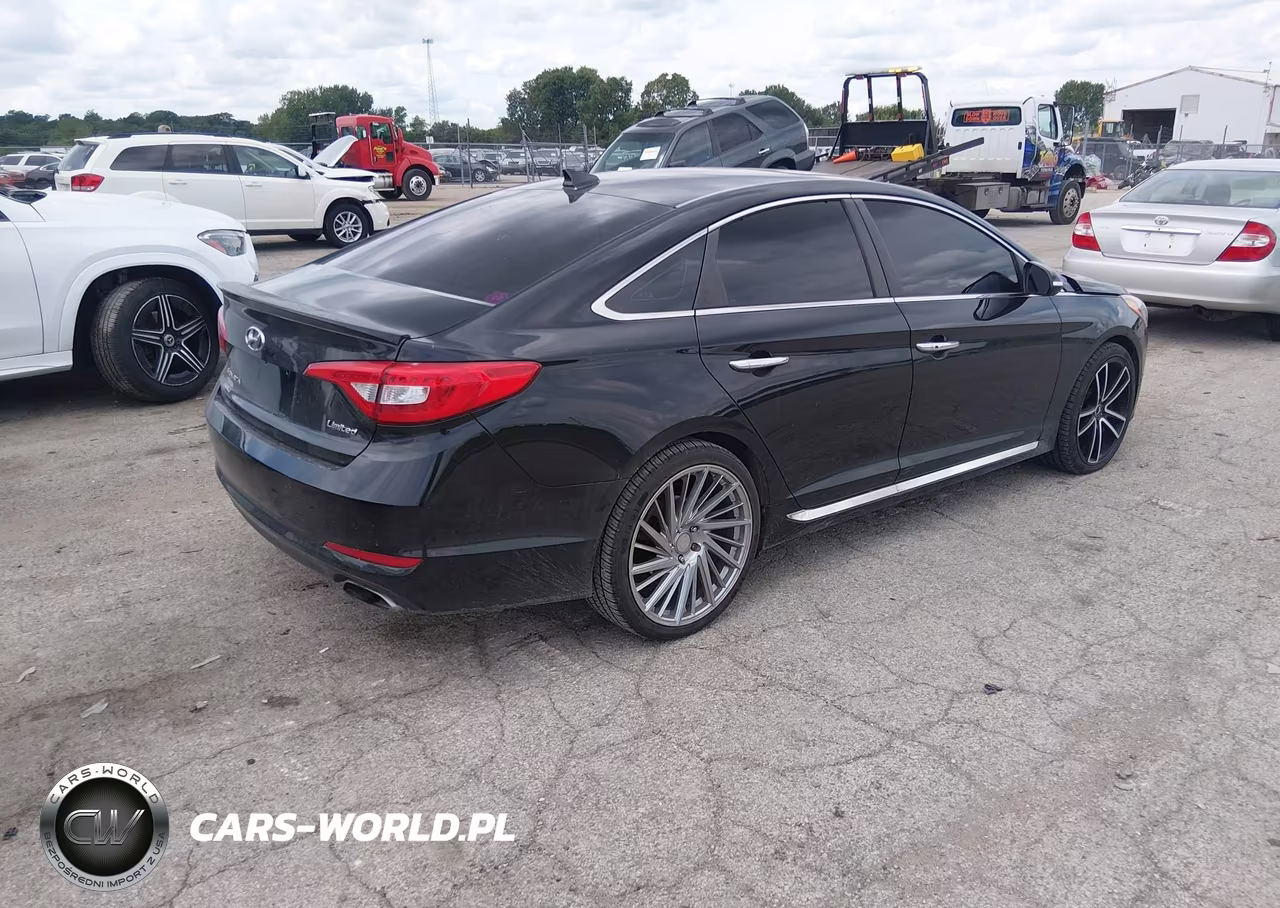 2015 Hyundai Sonata Limited VIN:5NPE34AF9FH084046 - 4