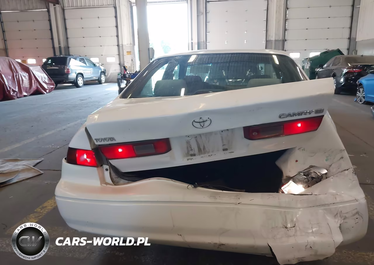 1998 Toyota Camry Le VIN:JT2BG22K0W0156510 - 16