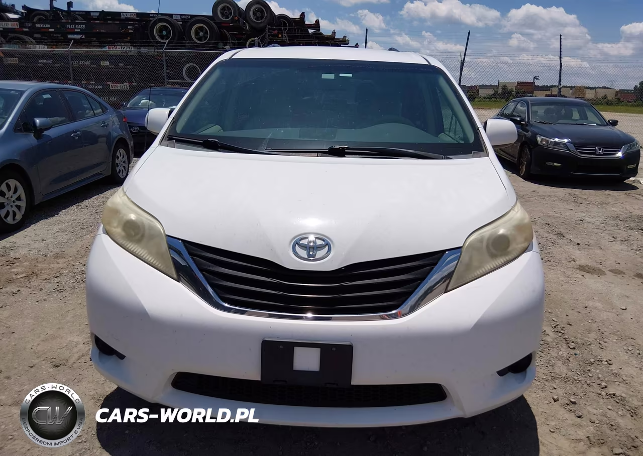 2013 Toyota Sienna Le V6 8 Passenger VIN:5TDKK3DC4DS403720 - 12