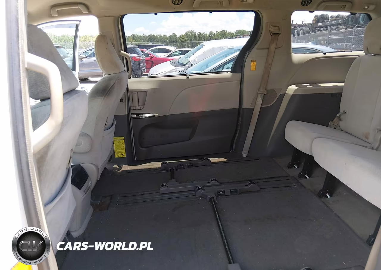 2013 Toyota Sienna Le V6 8 Passenger VIN:5TDKK3DC4DS403720 - 8
