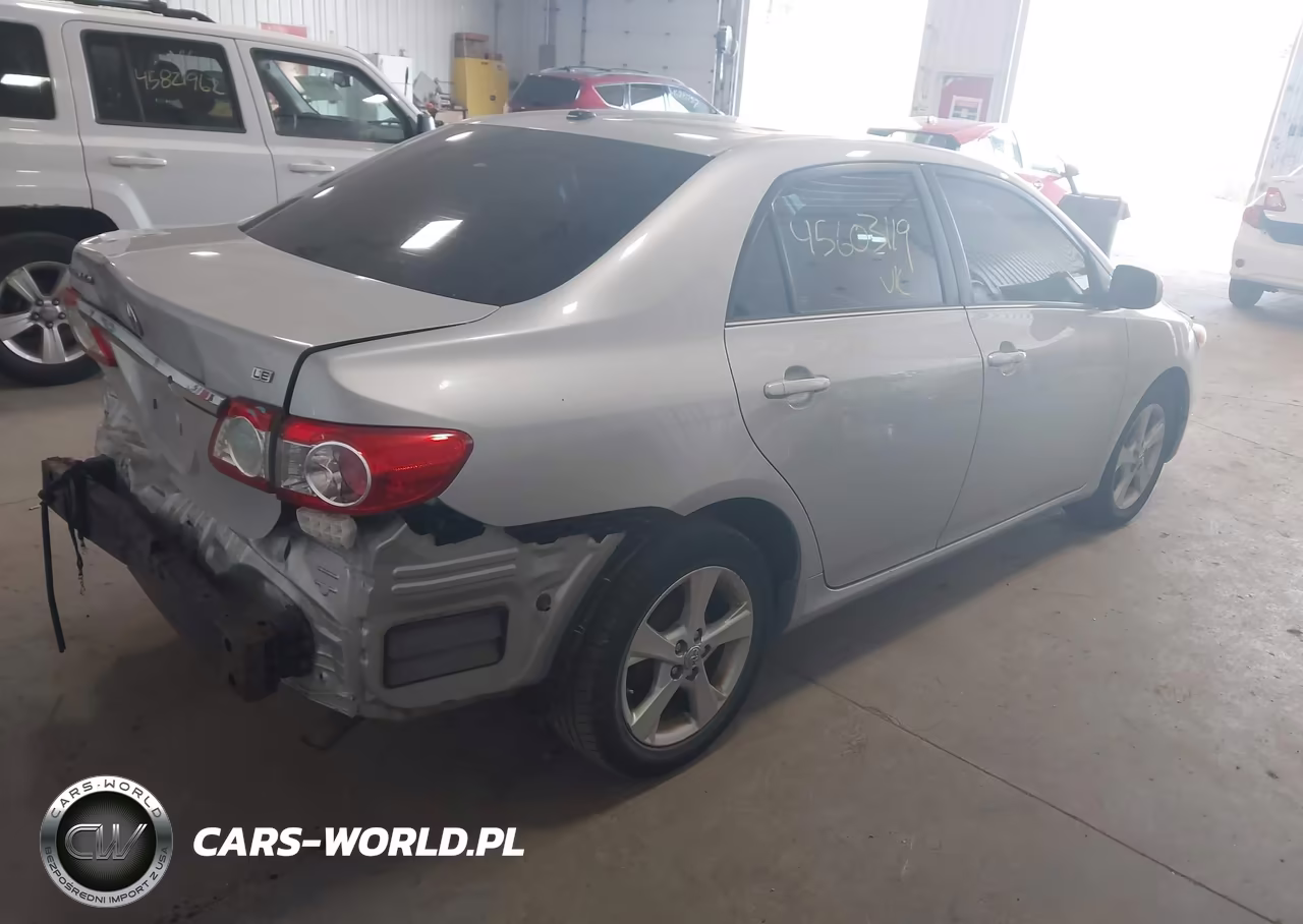 2013 Toyota Corolla Le VIN:2T1BU4EE3DC084142 - 4