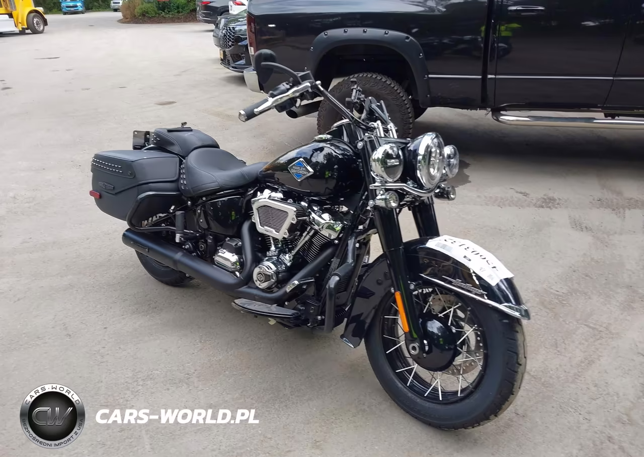 2025 Harley-Davidson Flhc