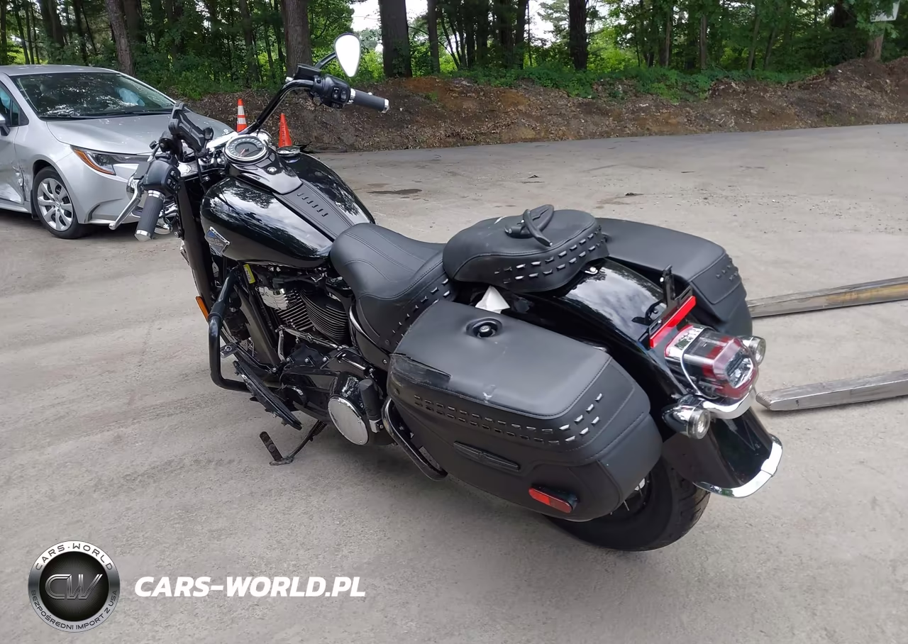 2025 Harley-Davidson Flhc VIN:1HD1YA918SB041366 - 3
