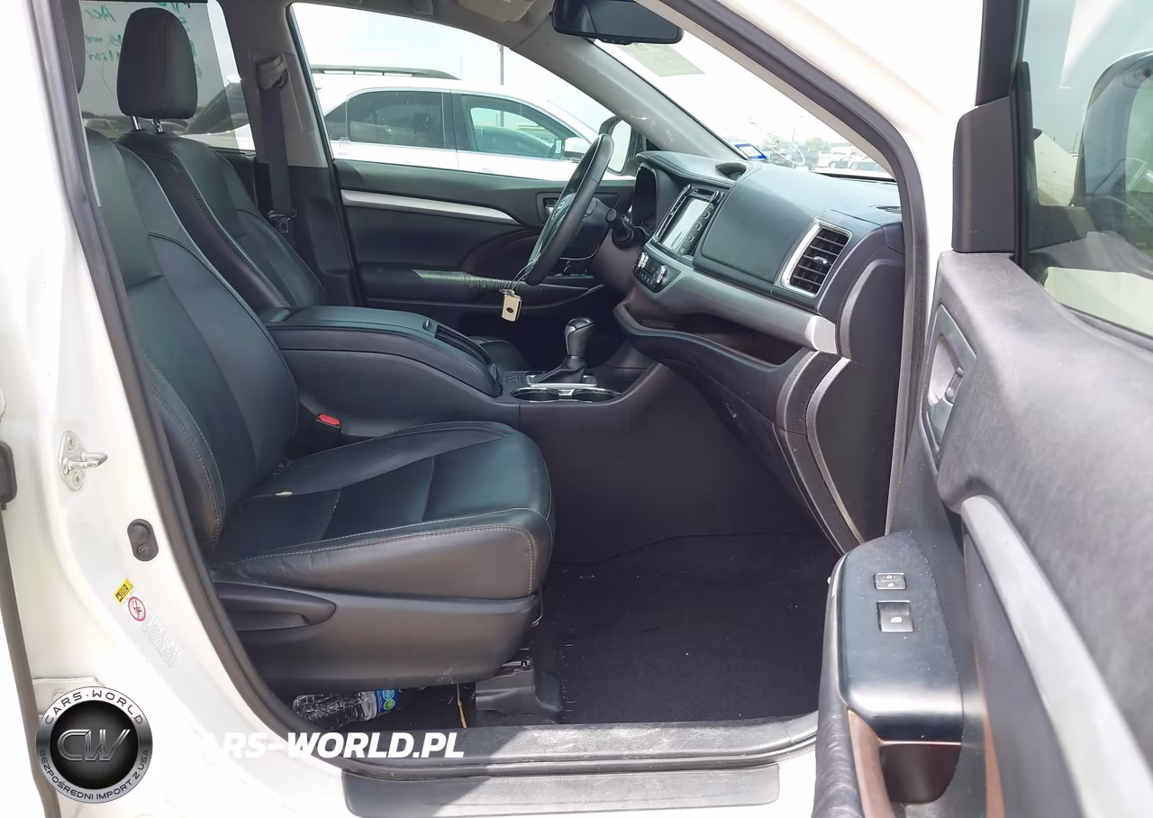 2016 Toyota Highlander Xle V6 VIN:5TDKKRFH1GS136519 - 5