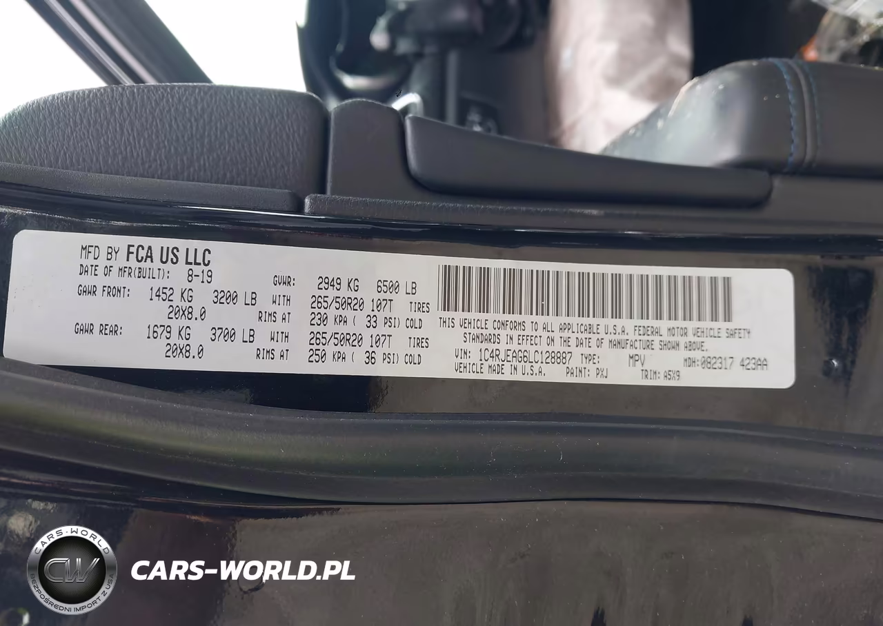 2020 Jeep Grand Cherokee Upland 4X2 VIN:1C4RJEAG6LC128887 - 9