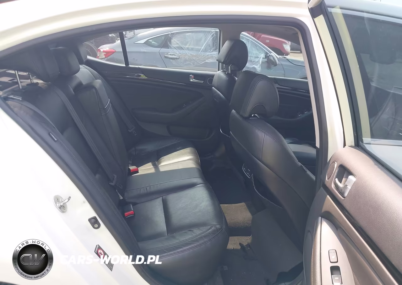 2015 Kia Cadenza Premium VIN:KNALN4D78F5182147 - 8