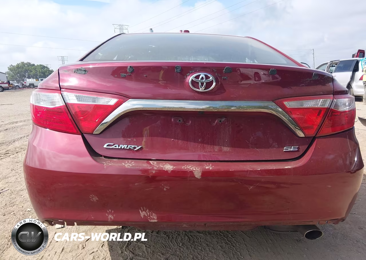 2016 Toyota Camry Se VIN:4T1BF1FK2GU528210 - 17
