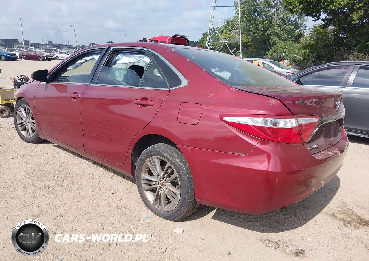 2016 Toyota Camry Se VIN:4T1BF1FK2GU528210 - 3