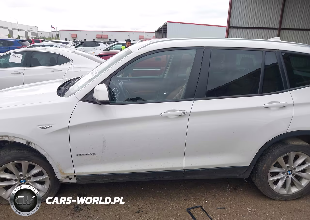 2016 BMW X3 xDrive28I VIN:5UXWX9C50G0D75030 - 14