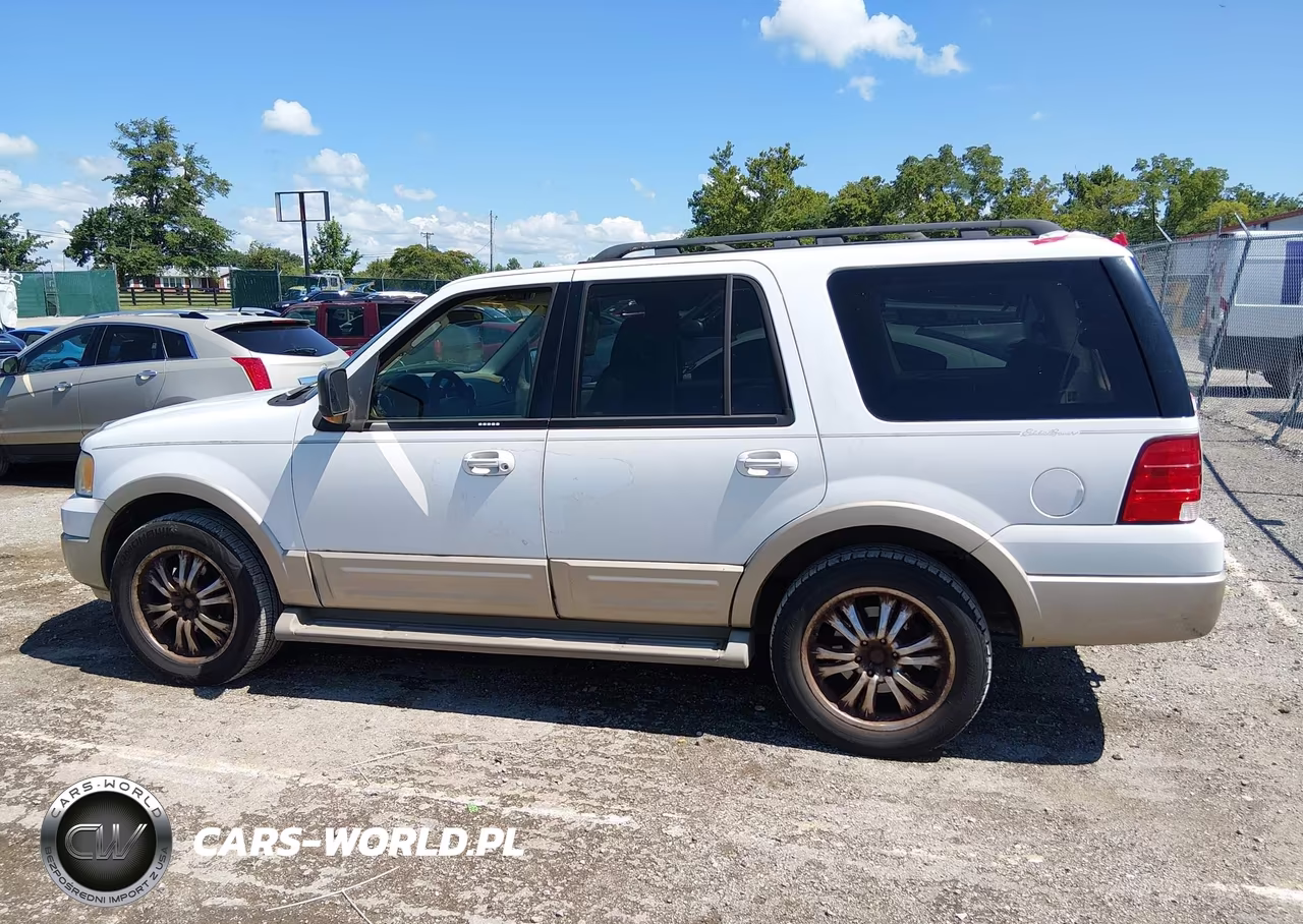 2005 Ford Expedition Eddie Bauer-King Ranch VIN:1FMFU17595LA82236 - 14