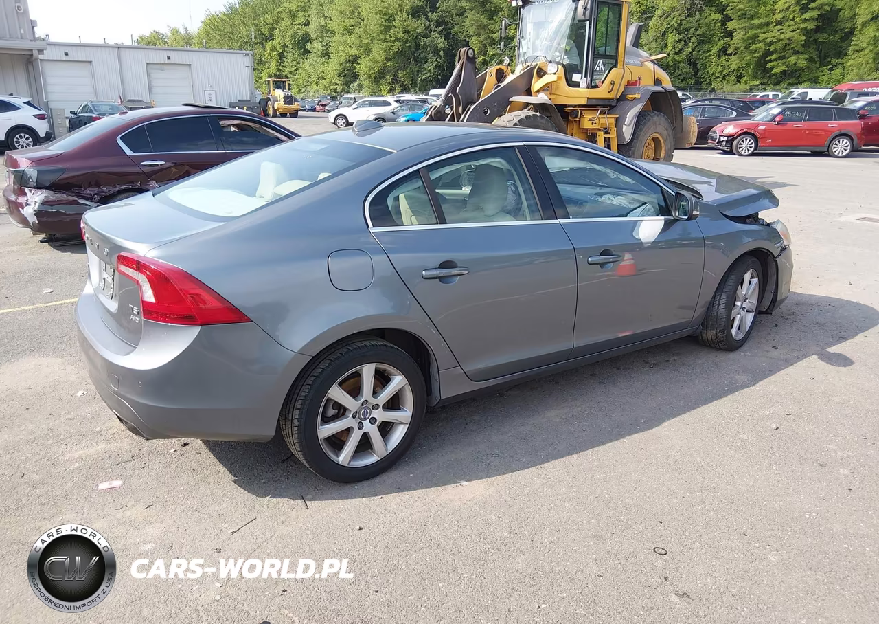 2016 Volvo S60 T5 Premier VIN:YV1612TK8G2393562 - 4