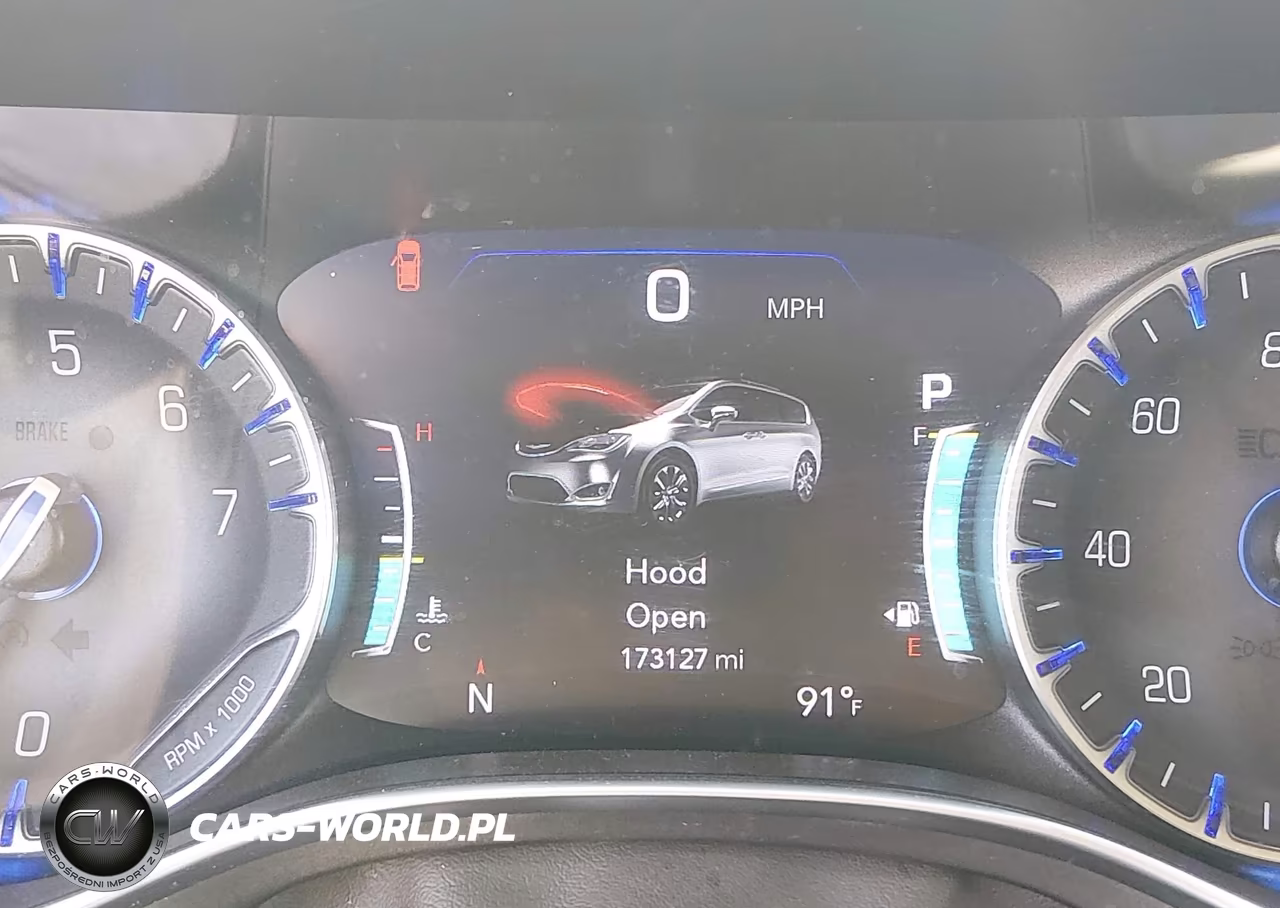 2017 Chrysler Pacifica Touring-L Plus VIN:2C4RC1EG8HR556004 - 15