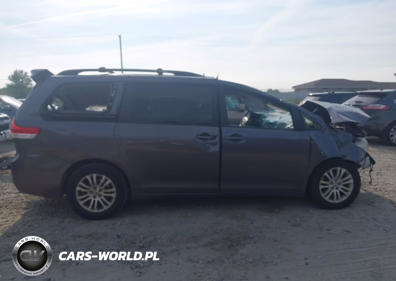 2013 Toyota Sienna Xle V6 8 Passenger VIN:5TDYK3DC8DS360915 - 14