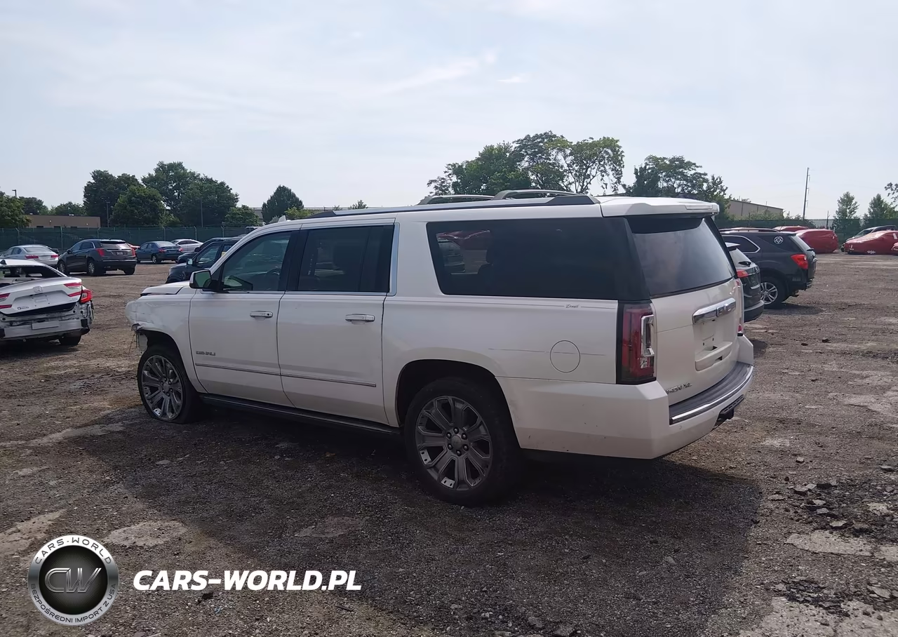 2015 GMC Yukon Xl 1500 Denali VIN:1GKS2JKJ2FR565812 - 3