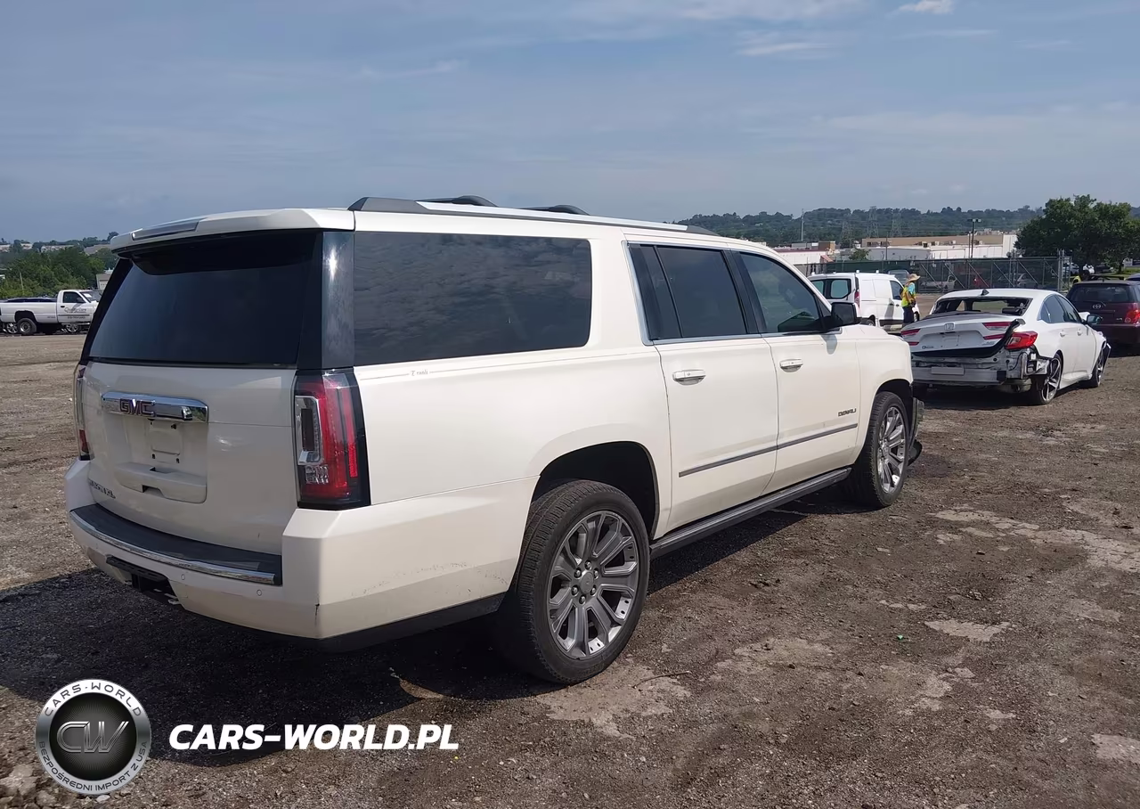 2015 GMC Yukon Xl 1500 Denali VIN:1GKS2JKJ2FR565812 - 4