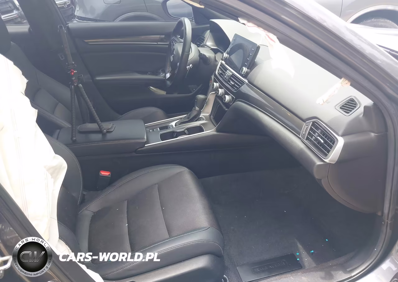 2019 Honda Accord Sport VIN:1HGCV1F3XKA142036 - 5